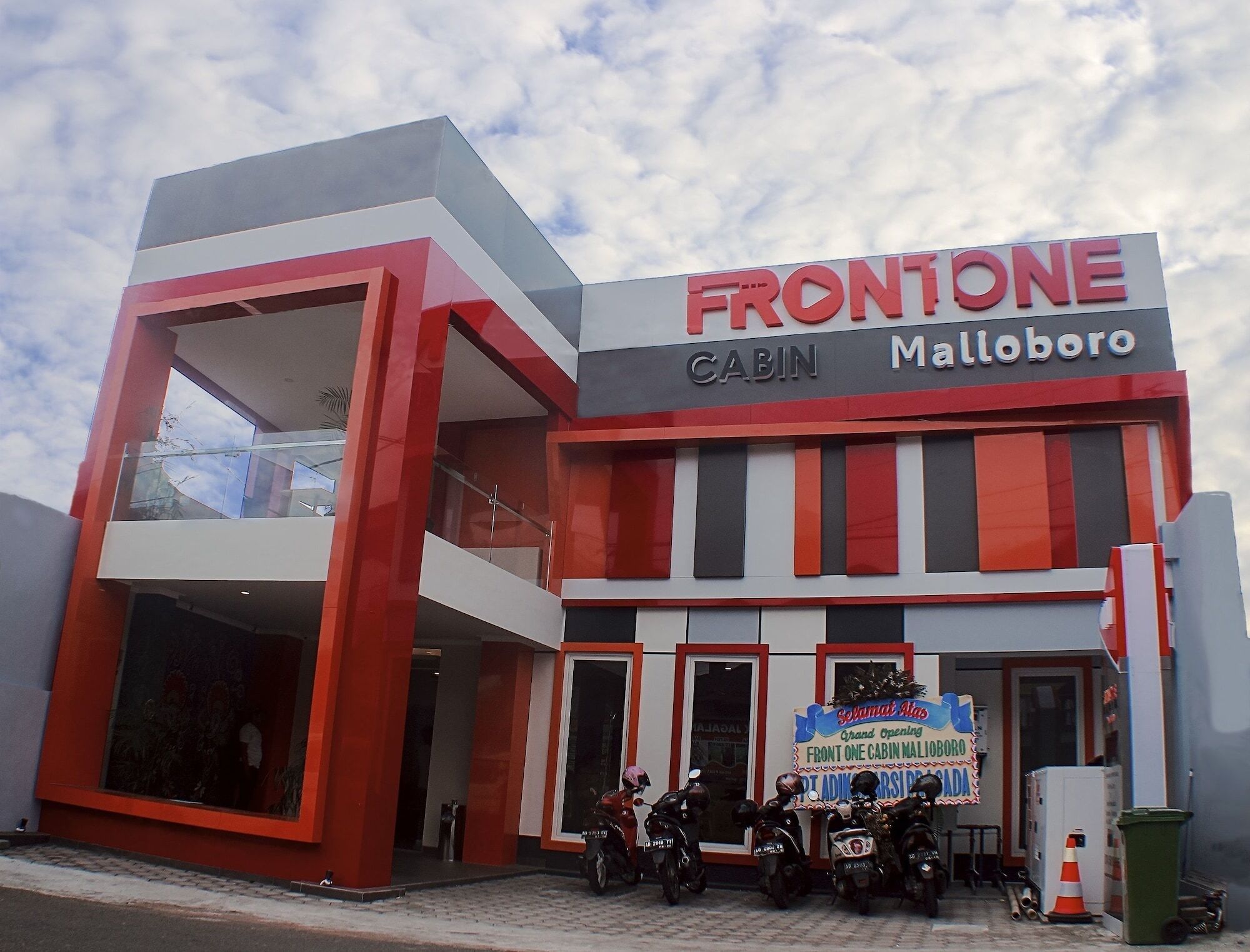 Front One Cabin Malioboro Jogja Yogyakarta Ngoại thất bức ảnh