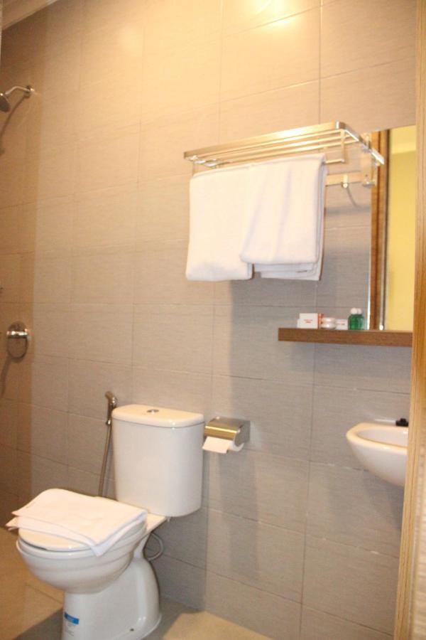 Front One Cabin Malioboro Jogja Yogyakarta Ngoại thất bức ảnh