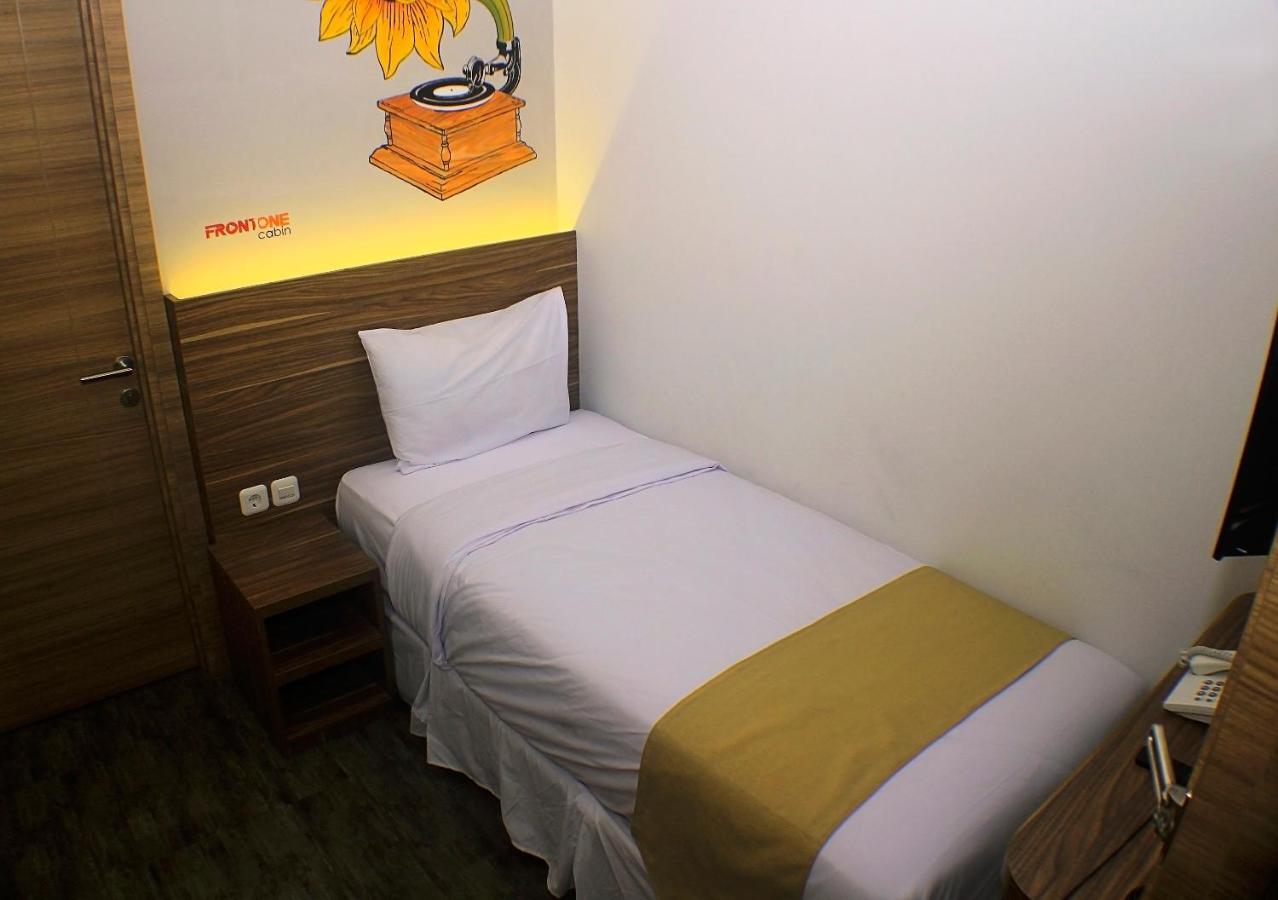 Front One Cabin Malioboro Jogja Yogyakarta Ngoại thất bức ảnh